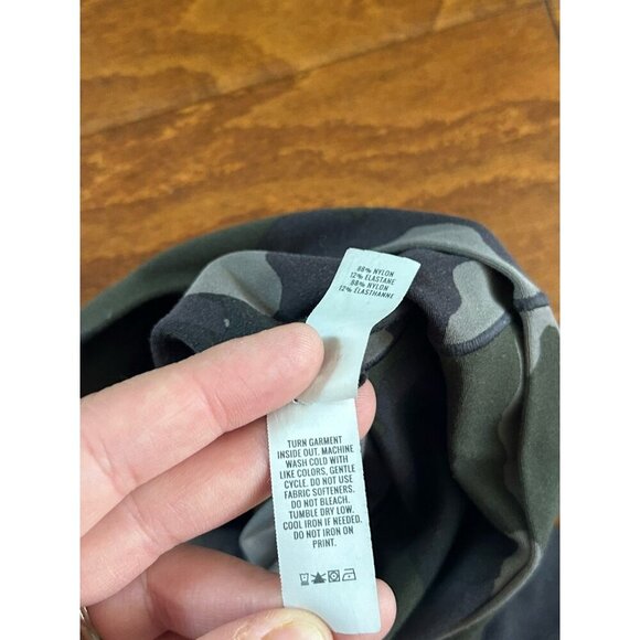 Offline By Aerie Real Me 7/8 Hi Rise Leggings Camo Print Stretch Ankle Sz M - Picture 9 of 9